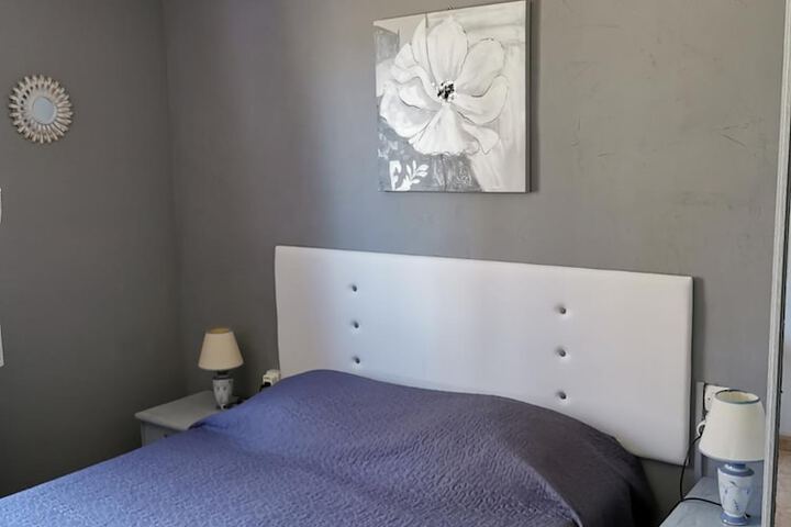 Room 14 of 64