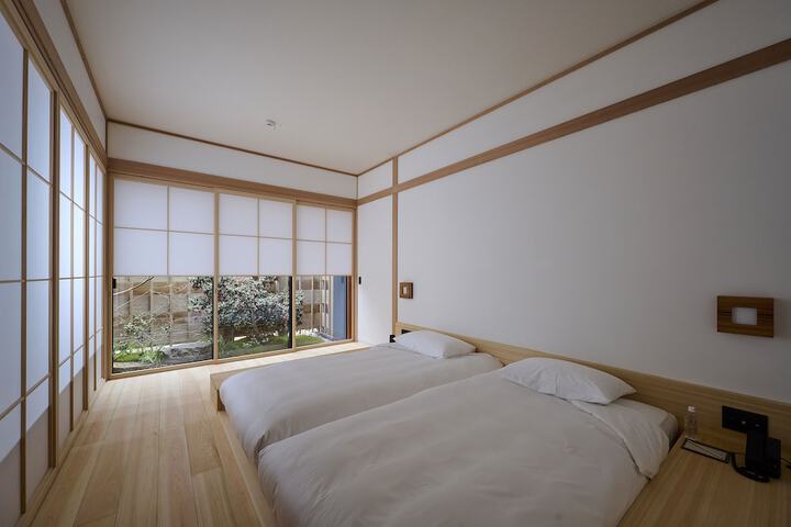 Room 9 of 71