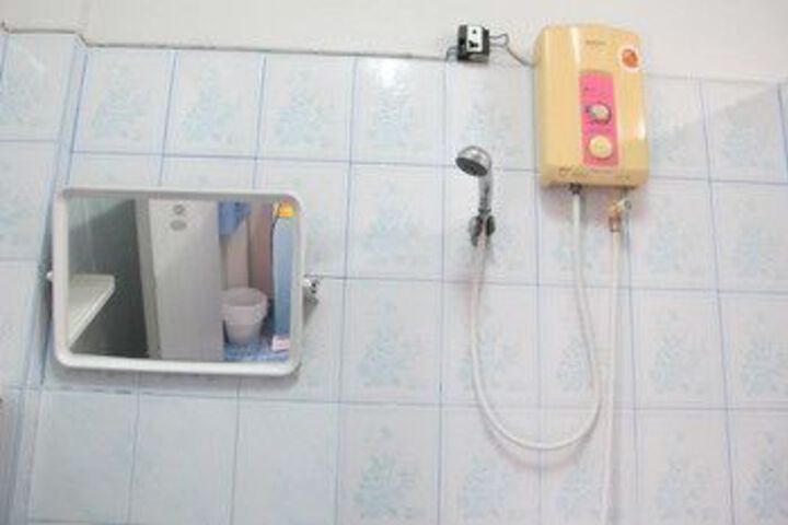 Room 7 of 51