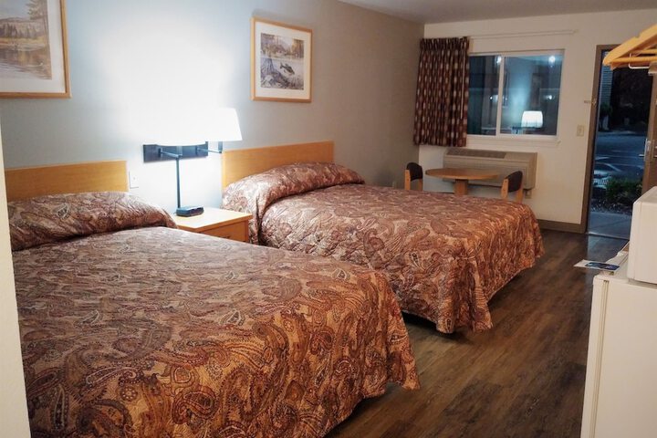 Room 5 of 27