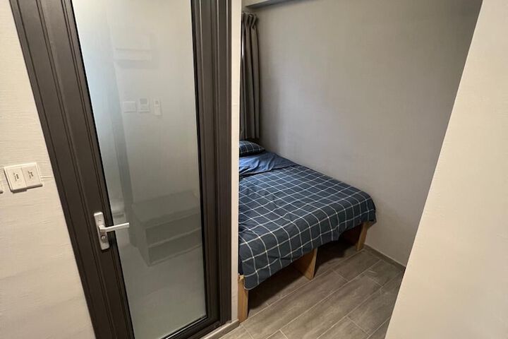 Room 28 of 78