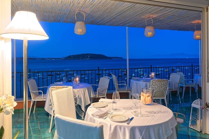 Dining Photos