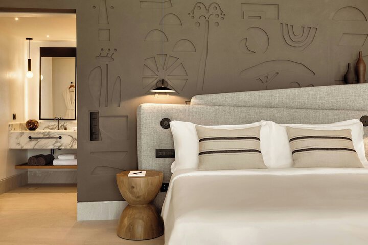 Room 28 of 130