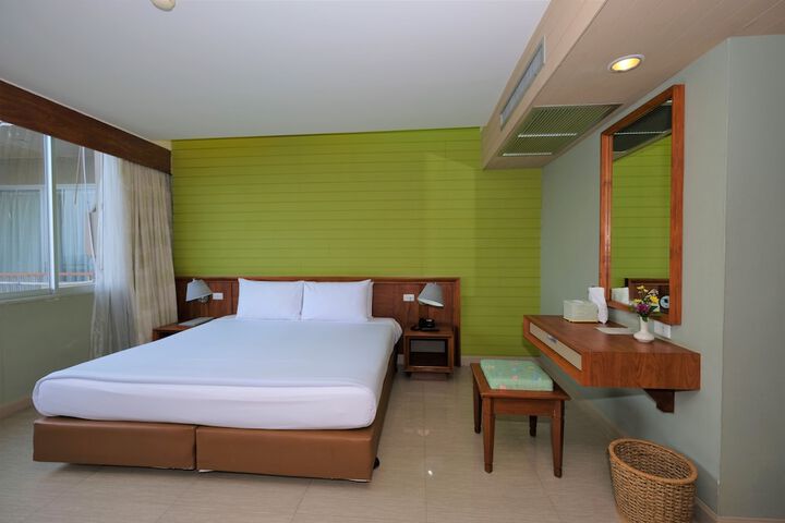 Room 14 of 131