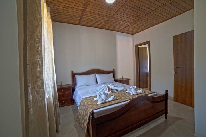Room 5 of 21