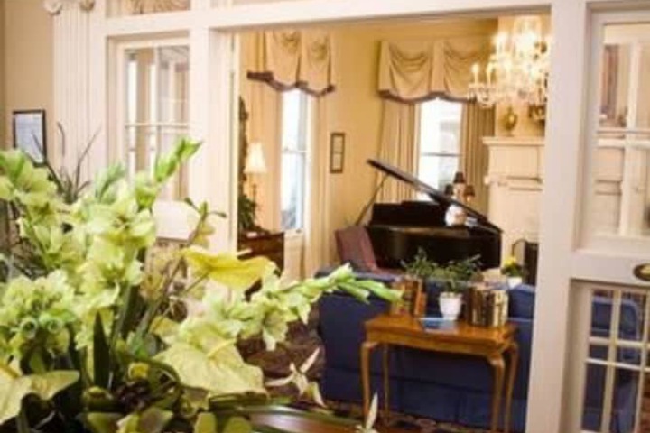 Lobby Entry