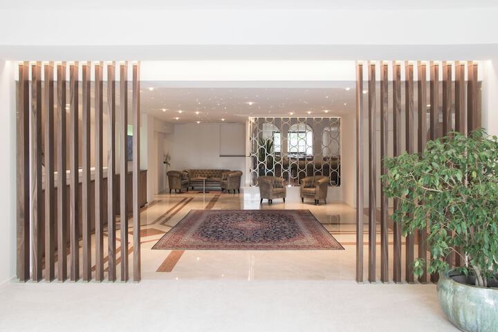 Lobby Entry