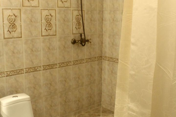 Room 16 of 20