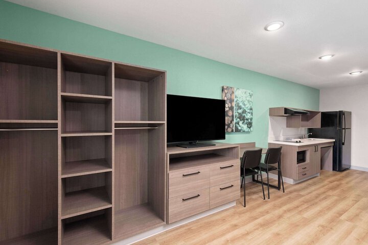 Room 26 of 42