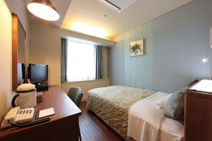 Room 17 of 93