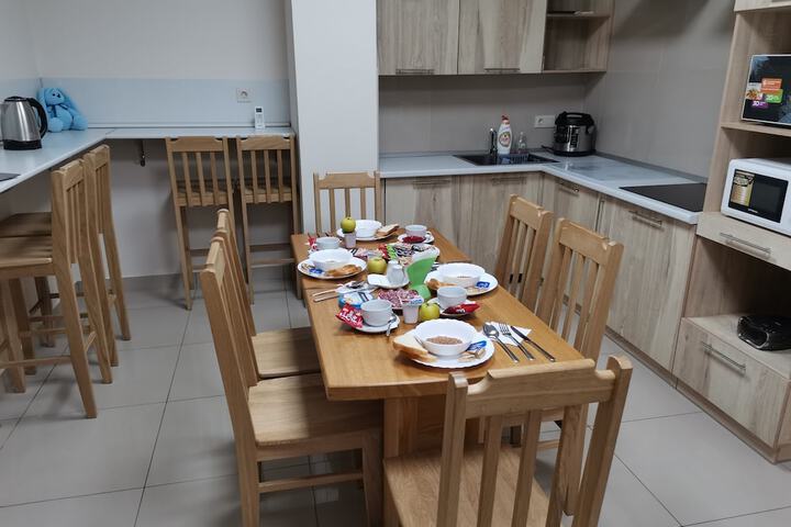 Dining 8 of 44