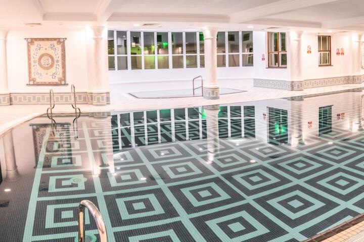 Pool 12 of 64