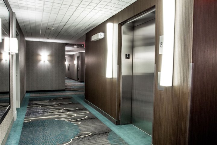 Ballroom/Hall 58 of 73