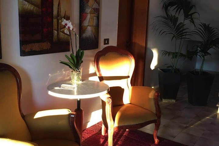 Hotel 2 of 38