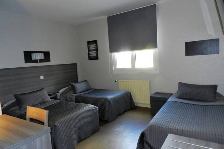 Room 12 of 50