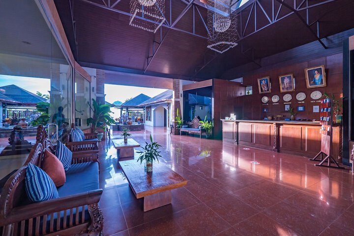 Guest Lobby