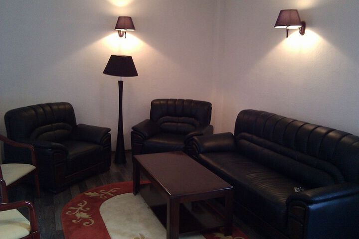 Room 35 of 38