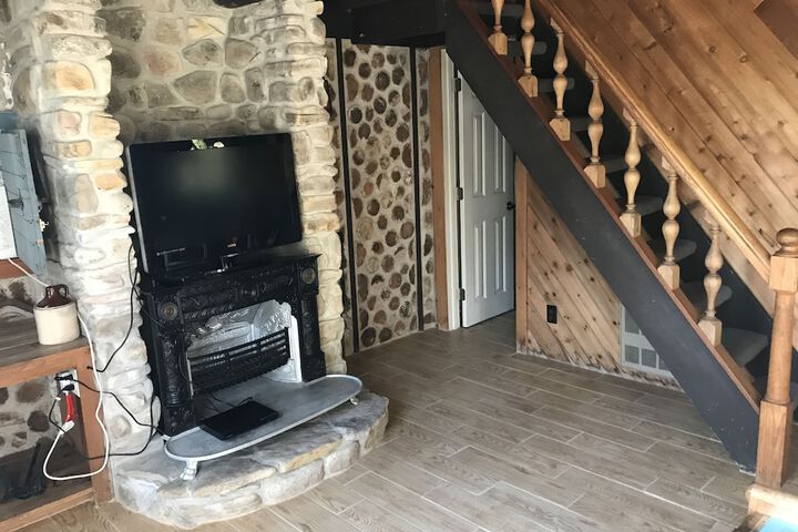 Room 35 of 146