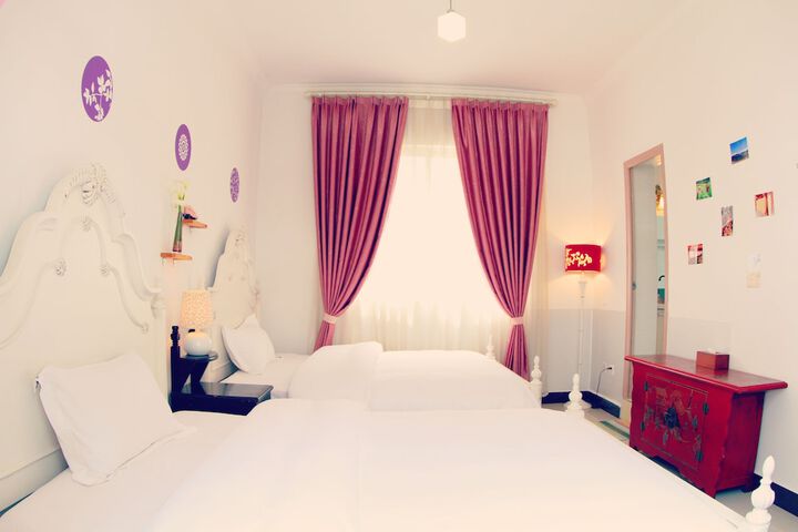 Room 8 of 57