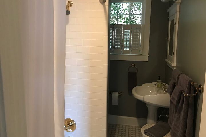 Room 5 of 23