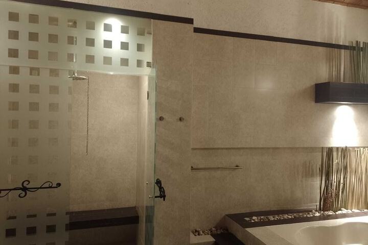 Room 30 of 64