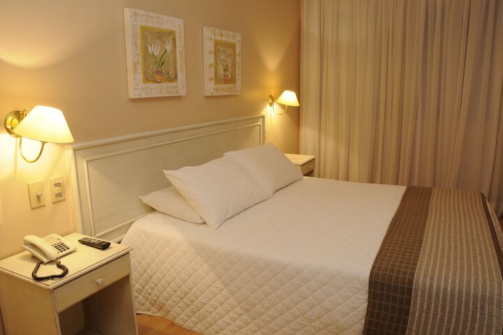 Room 3 of 71