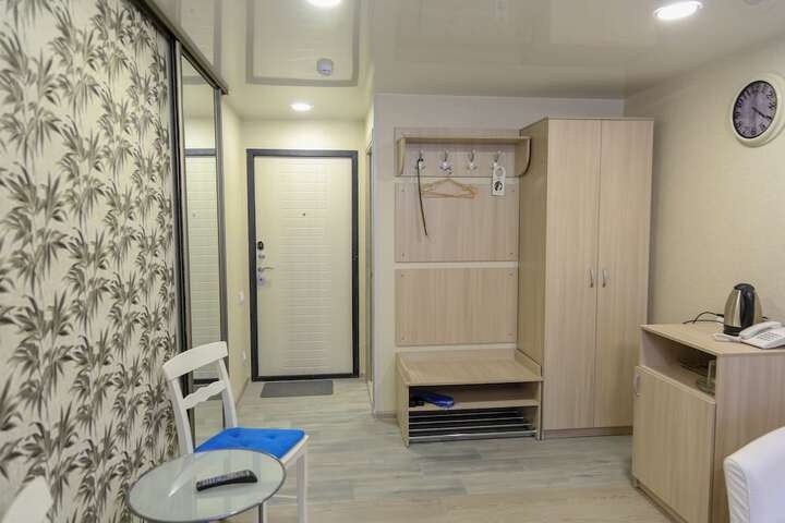 Room 35 of 46