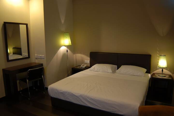 Room 10 of 60