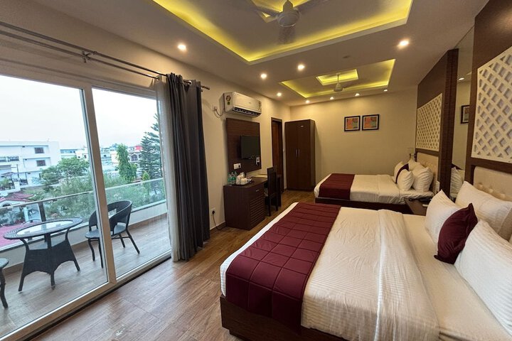 Room 11 of 20