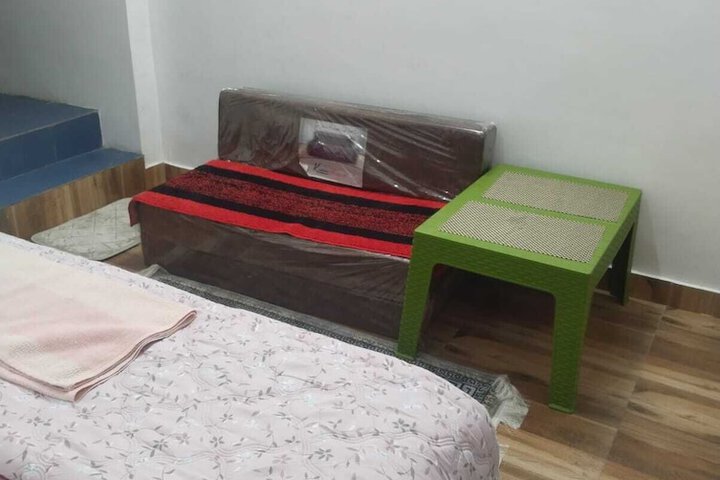 Room 4 of 35