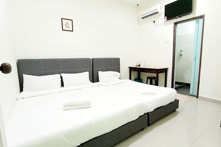 Room 8 of 45
