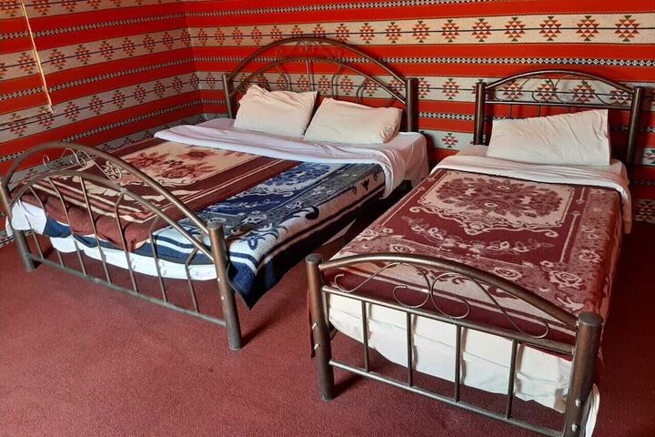 Room 4 of 72