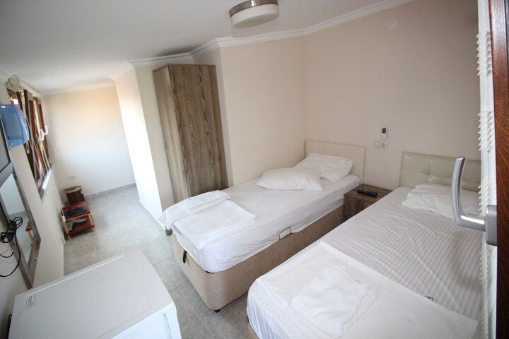 Room 3 of 26