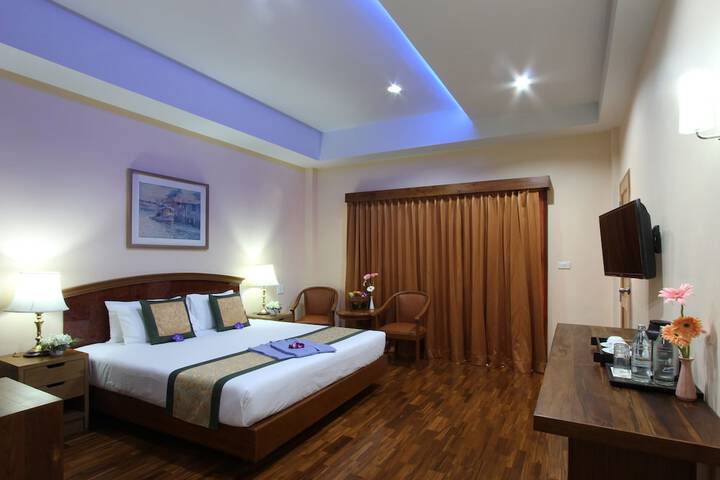 Room 29 of 98