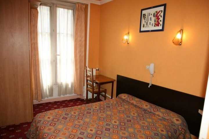 Room 13 of 46