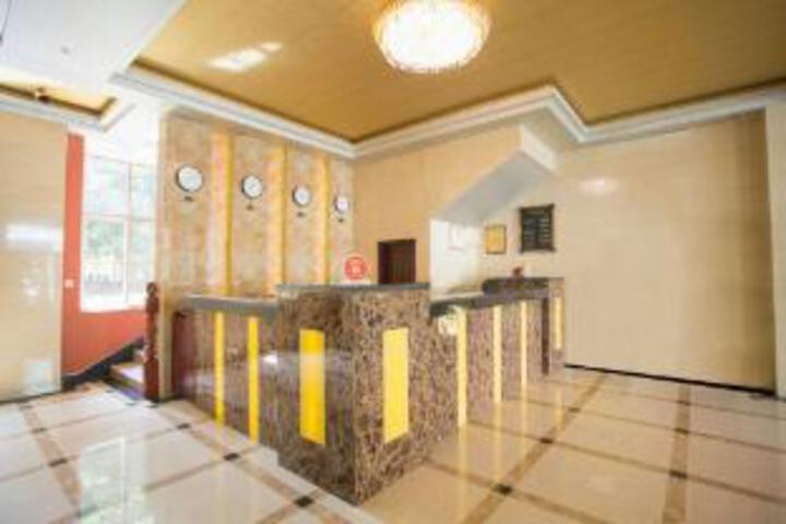 Seaview Villa Hotel (Mile Government Lake Spring Branch)