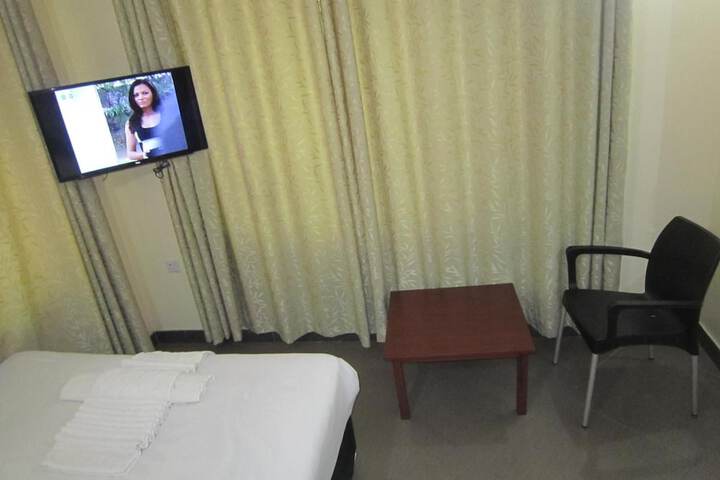 Room 22 of 50