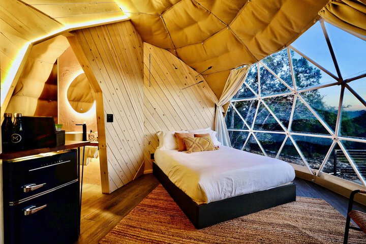 Room 15 of 49