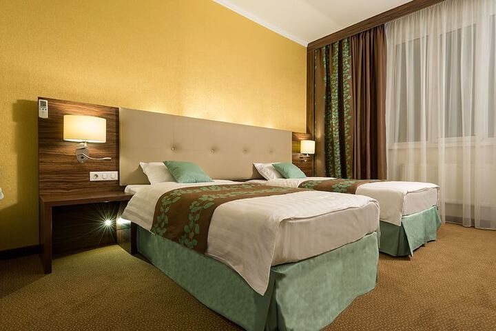 Room 2 of 14