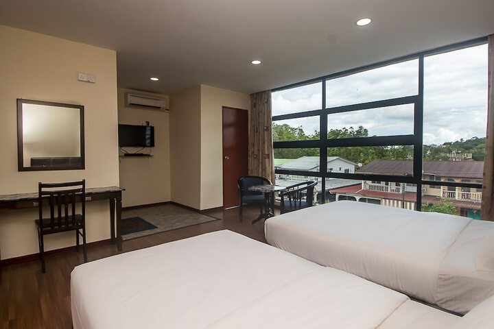 Room 11 of 22