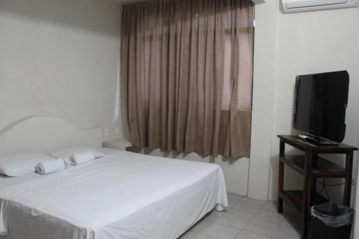 Room 7 of 38