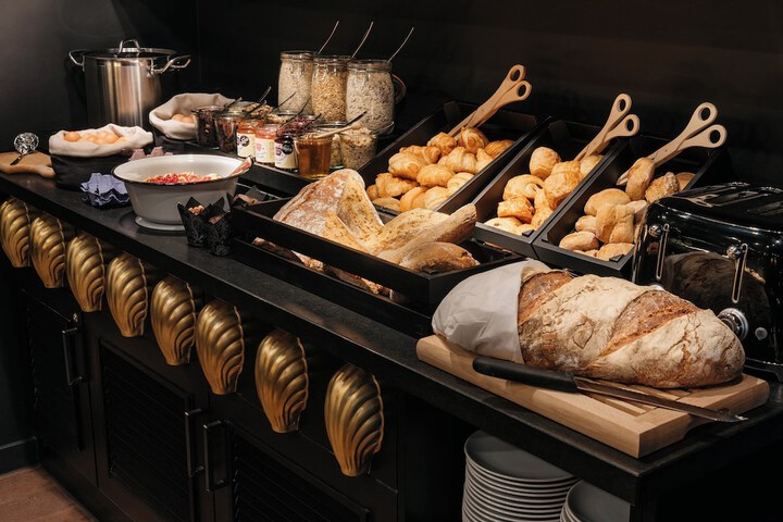 Breakfast/Coffee Service 39 of 65