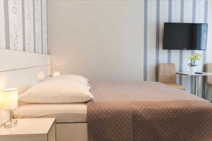 General 12 of 19