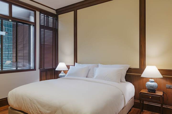 Room 2 of 25