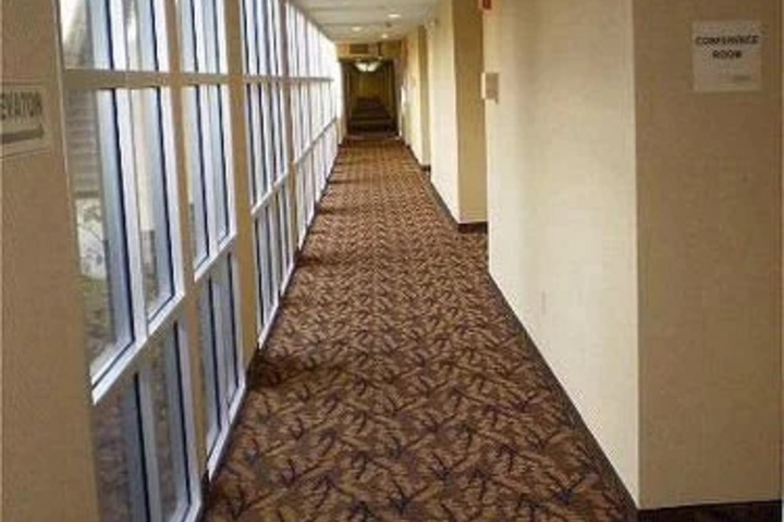 Room 7 of 8