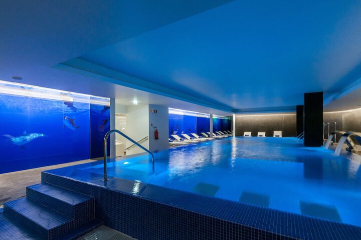 Pool 42 of 76