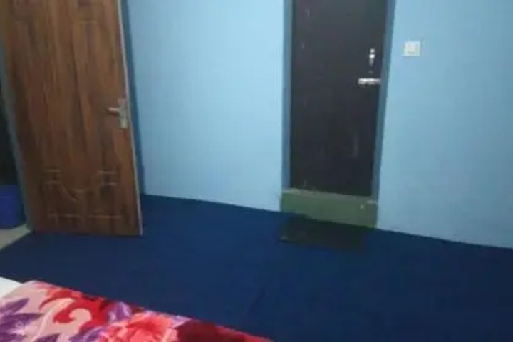 Room 3 of 15