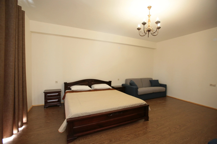 Room 14 of 23