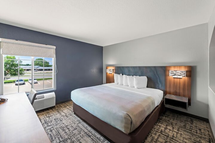 Room 54 of 106