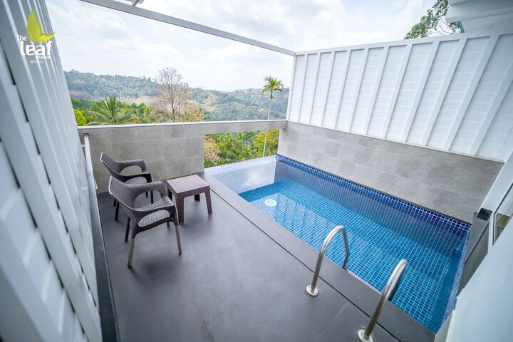 Pool 32 of 92